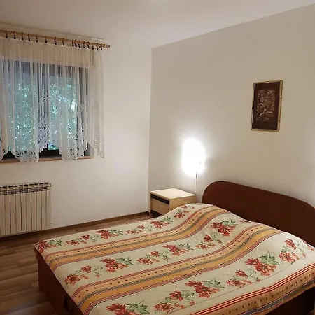 Apartment In 35796 *