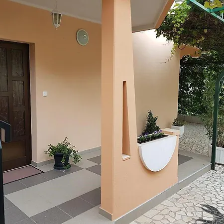 In 35796 Apartment