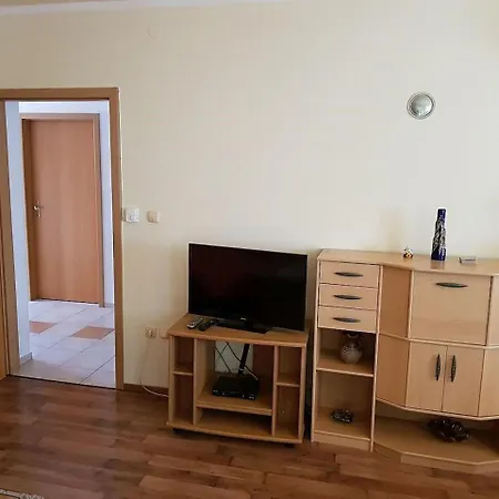 In 35796 Apartment